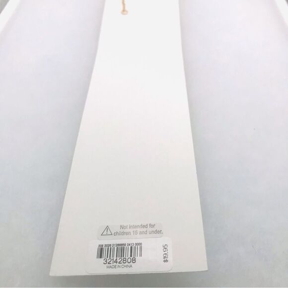 Express Gold Link Chain Necklace - Picture 5 of 6